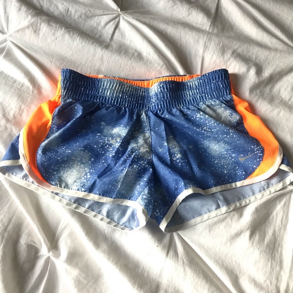 Nike Running Shorts - Picture 1 of 3